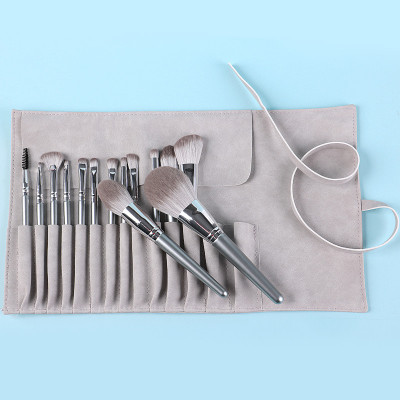 Bộ Cọ Trang Điểm 14 Cây Cán Bạc Cao Cấp Lông Siêu Mịn, Bám Phấn, Phù Hợp Mọi Loại Da, Không Gây Khó Chịu Cho Người Dùng, Có Bao Da Nhỏ Gọn, Tiện Dụng Đầy Đủ Chức Năng Makeup Cá Nhân Hiệu Quả, Tay Cầm Thoải Mái, Dễ Dàng Sử Dụng DRU - Hàng Chính Hãng