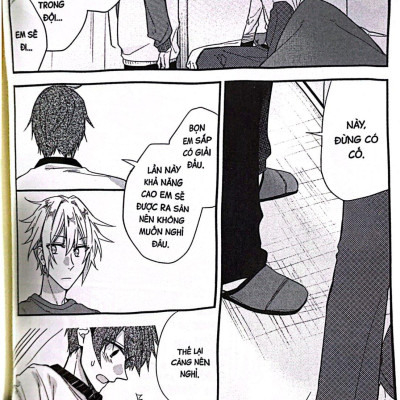 Sách - Hirano Và Kagiura - Tập 1 - Tặng Kèm Bookmark Hai Mặt + Random 1 Trong 2 Mẫu Clearcard