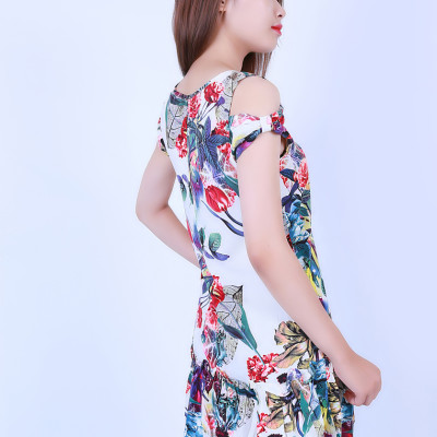 Váy đầm lanh (tole) chính hãng Vicci TVN004.4 thiết kế tay ngắn, dáng đuôi cá suông nhẹ, chất liệu lanh xước mềm nhẹ, thấm hút mồ hôi tạo cảm giác nhẹ nhàng, thoải mái phù hợp mặc ở nhà, đi chơi