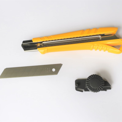 Dao cắt đa năng khóa xoay Nhật Bản KDS L-35YE
