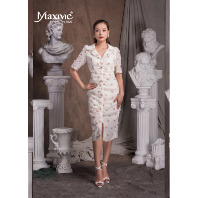 Đầm Sơ Mi Strawberry Clump Dáng Suông Maxivic M012308