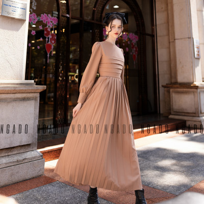Đầm nâu xếp ly dài tay NGADO