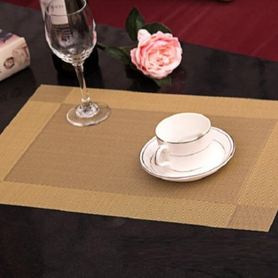 Miếng Lót Bàn Cách Nhiệt 45X30Cm Tiện Lợi