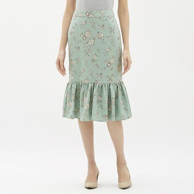 Chân váy hoa đuôi cá G#U Nhật Bản