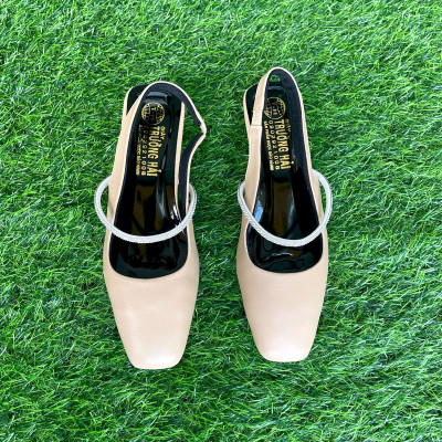 Giày nữ sandal cao gót 3cm da mềm Trường Hải 2 màu đen, kem CG125