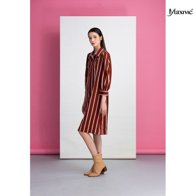 Đầm sơmi sọc nâu Maxivic M022334 